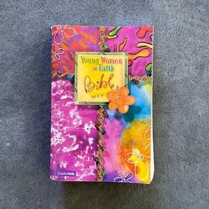 Youth bible 8-12 year old